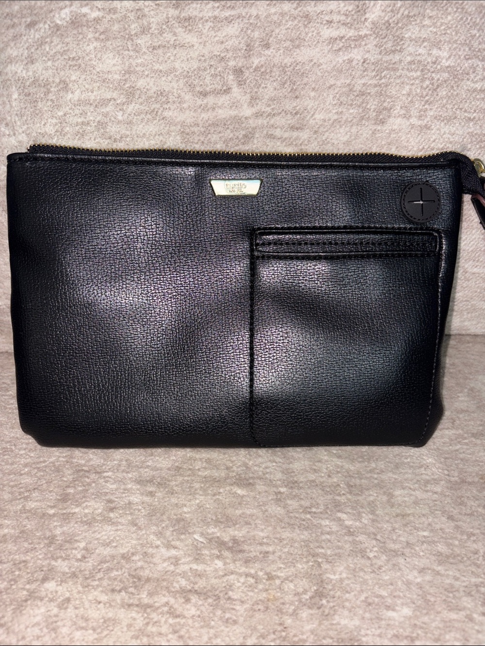 Tutilo New York Black Leather Wristlet Clutch with Front Pocket Contem Profestio